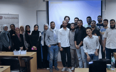 Tarek Eldeeb leads an FPGA course in the ITI
